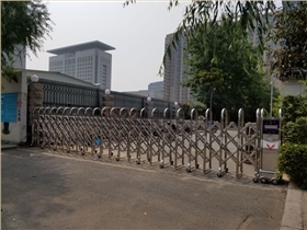 熱烈慶賀華捷盛智能為國(guó)家電投集團(tuán)河南電力公司量身定制電動(dòng)伸縮門(mén)