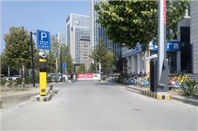 華捷盛車牌識(shí)別系統(tǒng)應(yīng)用于河南省大學(xué)科技園