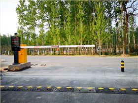 車牌識別道閘-蘭考黃河旅游799