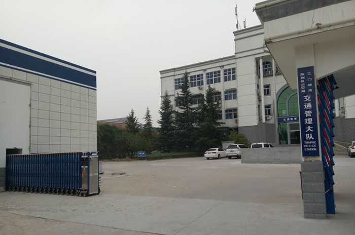 熱烈慶賀三門峽陜縣交警大隊(duì)采用華捷盛智能電動(dòng)伸縮門