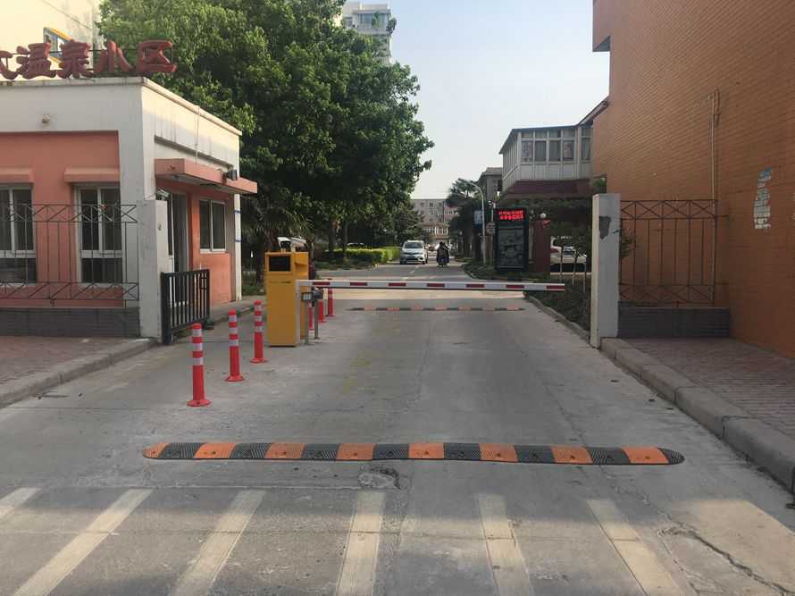 車牌識別道閘系統(tǒng)
