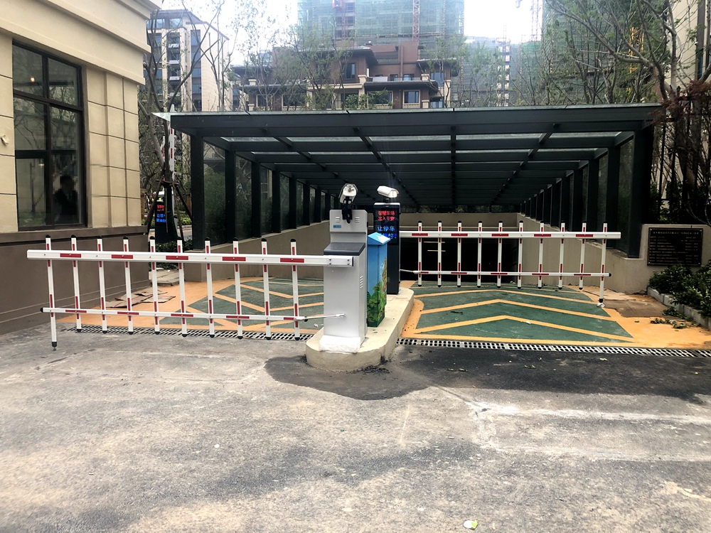 車牌識(shí)別_新鄉(xiāng)碧桂園鳳凰灣五期